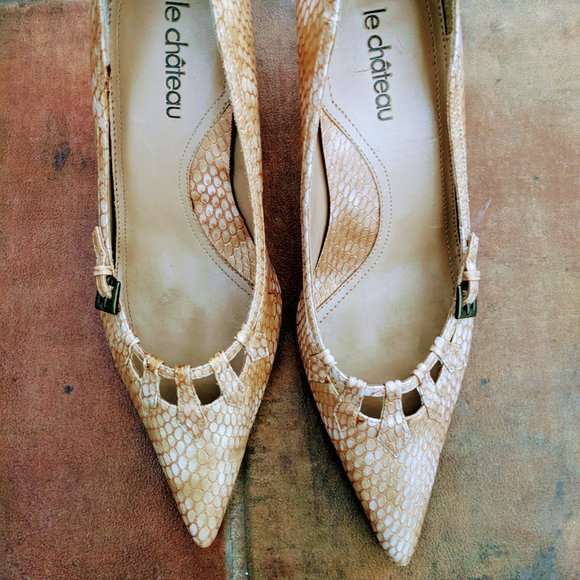 Le Chateau Tan Heels - Picture 2 of 7